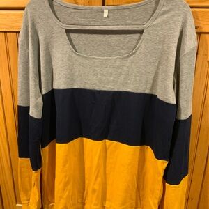 🌸🌸Trendy Women's Colorblock Sweatshirt - Gray, Navy, and Yellow